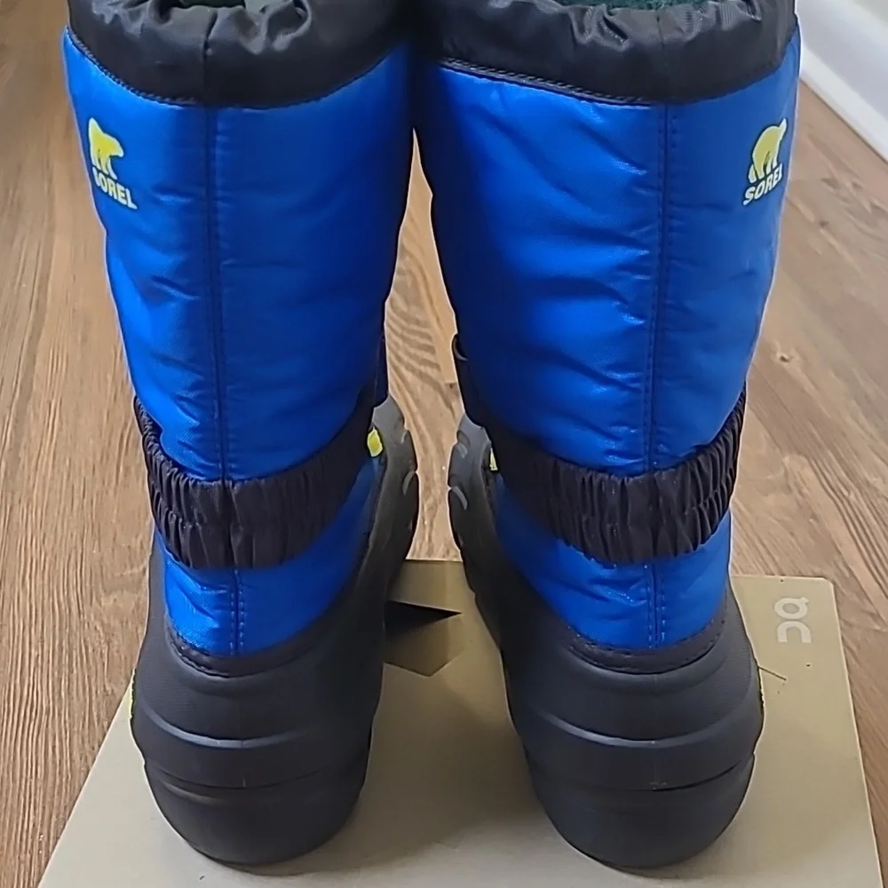 Sorel Black‎ and Blue Snow Boots with Yellow Accents unisex new